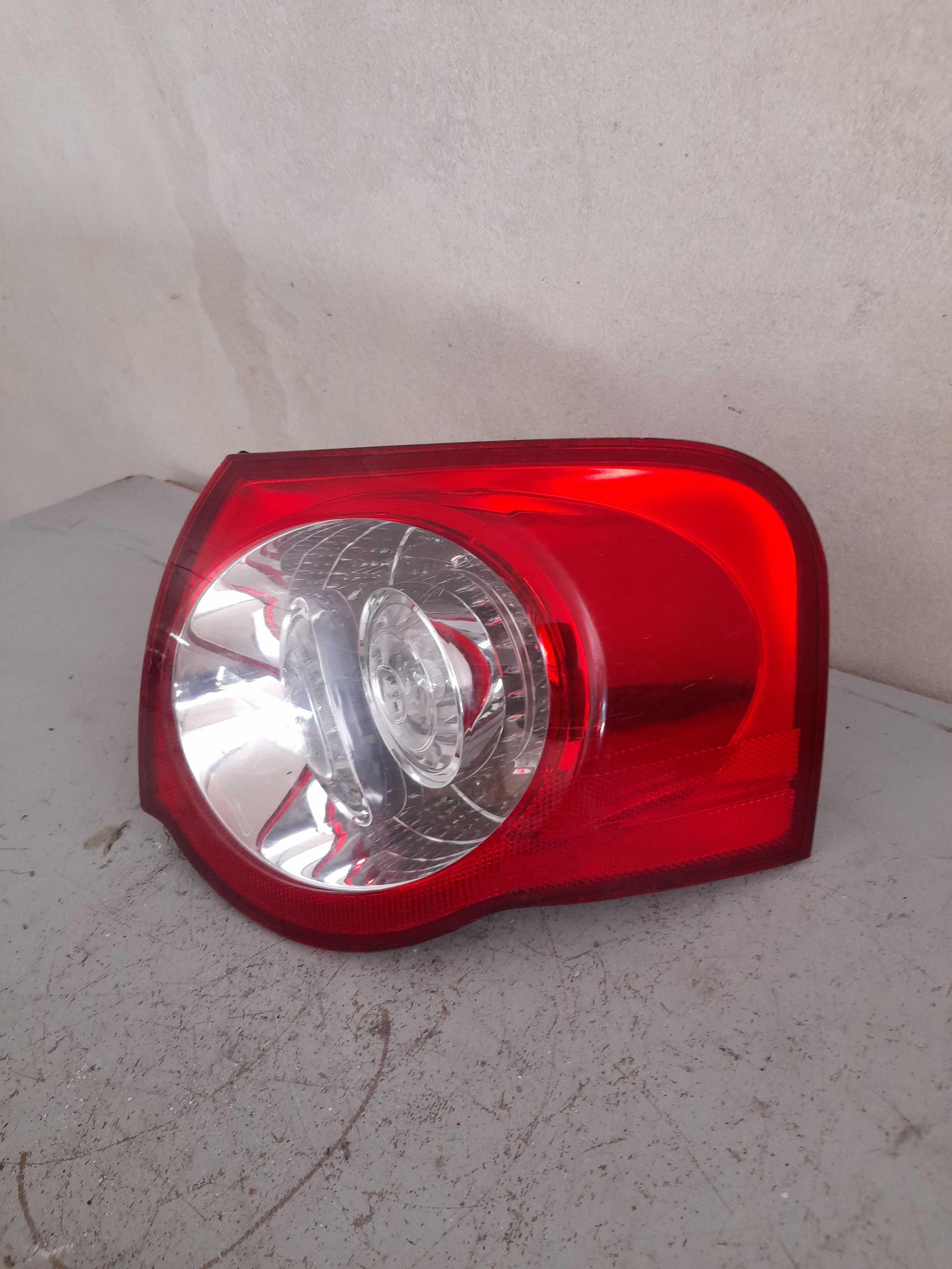 Lampa  Tylna  Prawa  Tył  VW PASSAT B6 KOMBI