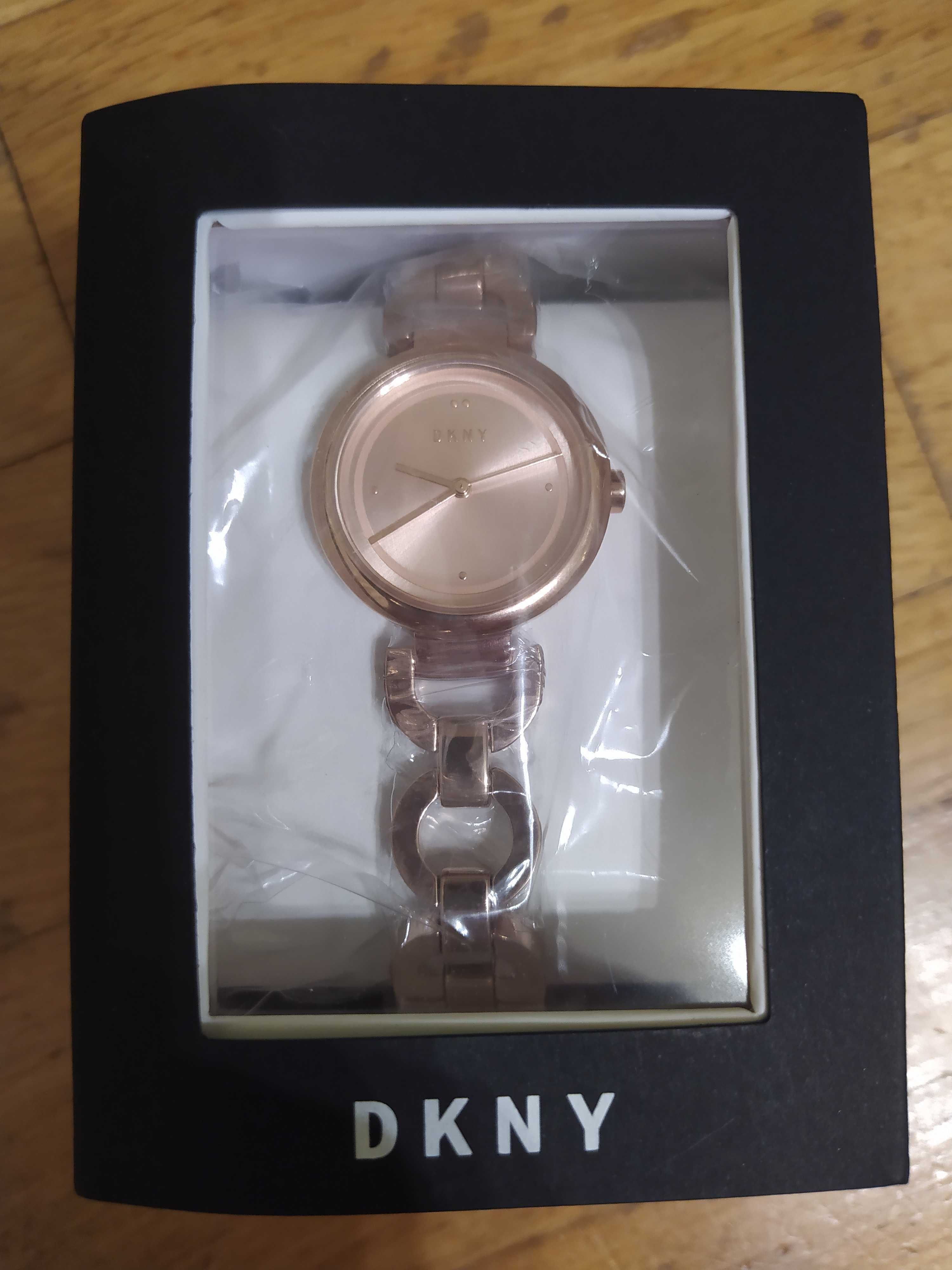 Годинник жіночий DKNY