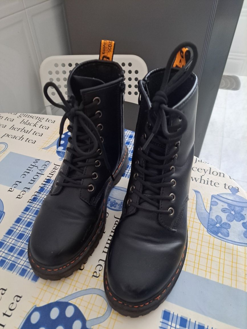 Botas tipo militar