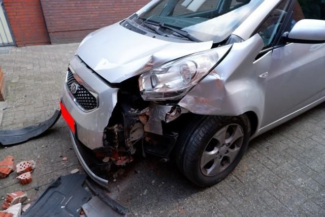 Kia Venga свіжопригнана на автоматі. Розмитнена.