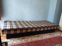Tapczan jednoosobowy 80x200 i dodatkowo jeszcze dwa