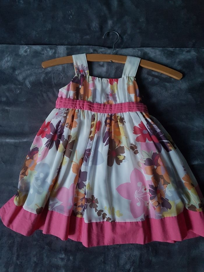 Sukienka rozkloszowana rozmiar 92 marks&spencer