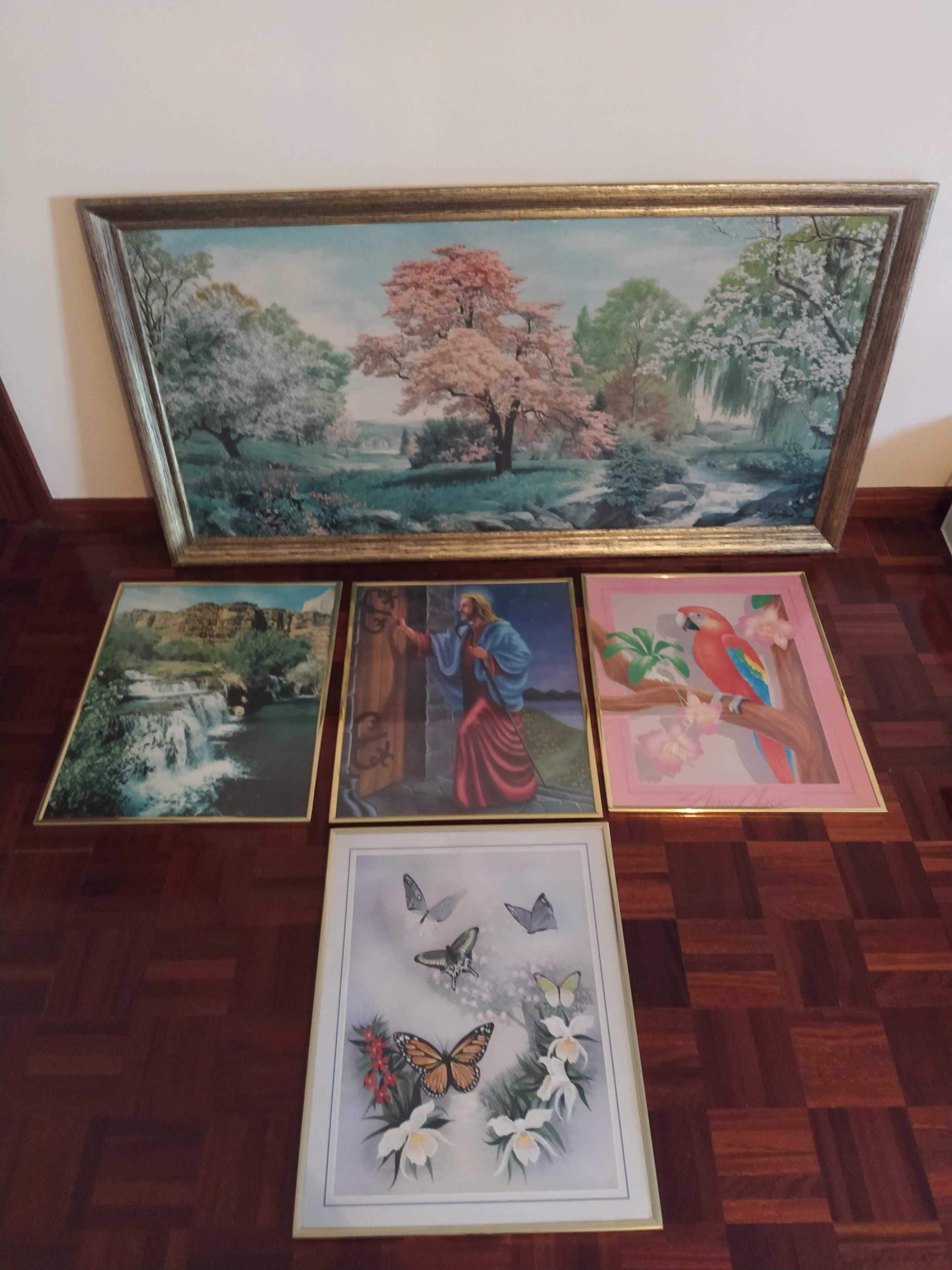 Quadros decorativos (tela e ponto cruz)