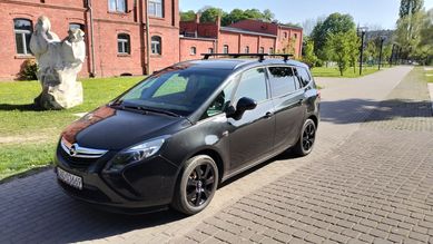 Opel Zafira Tourer 2.0