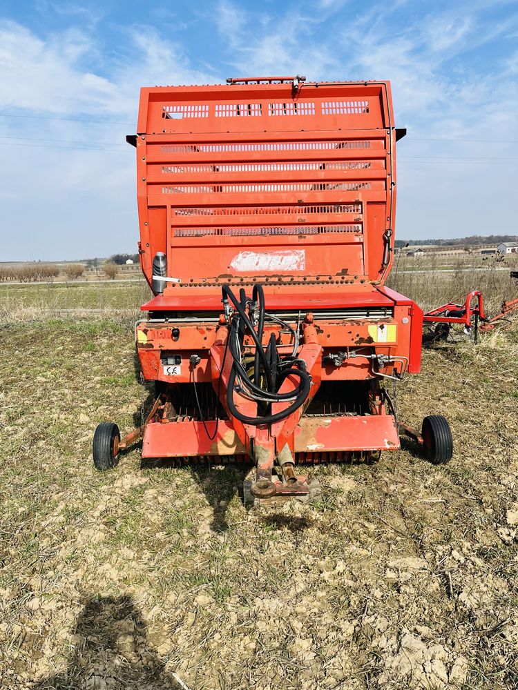Przyczepa samozbierajaca Kemper Cargo S9000