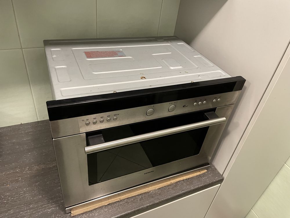 Sprzedam Piekarnik  Siemens z funkcją mikrofali