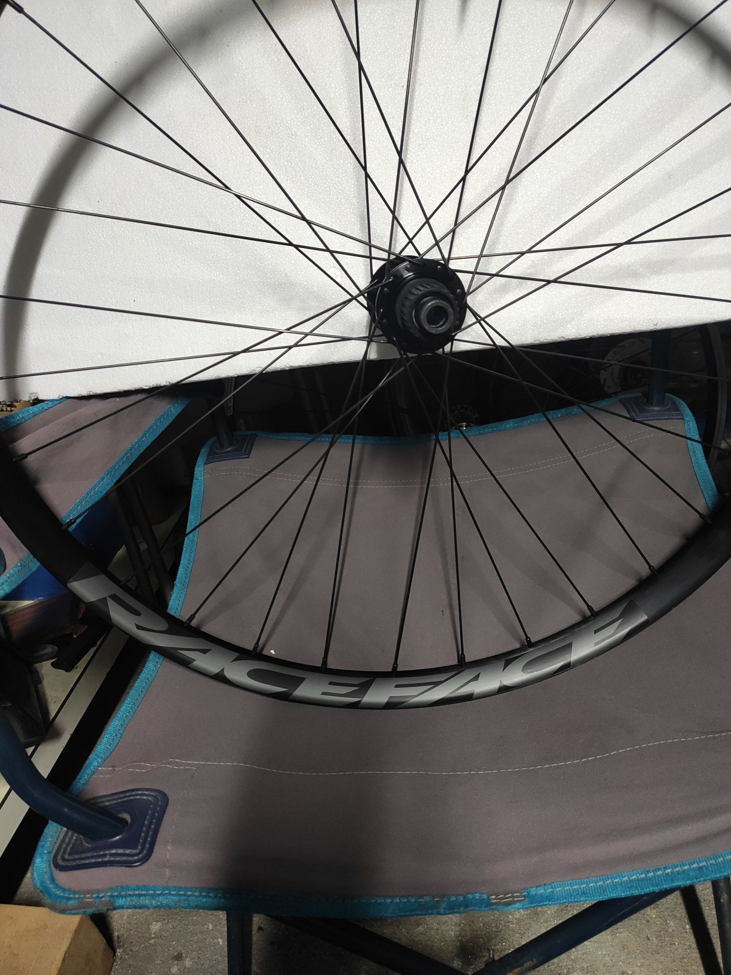 Rodas RACEFACE AR30 29 EMTB Novas