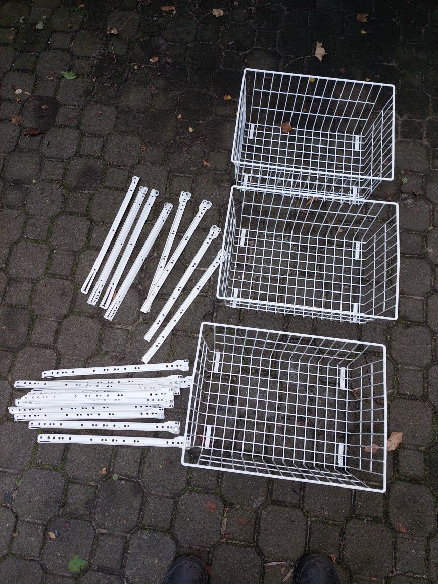 Metalowe kosze do szafy lub garderoby + prowadnice – 3 sztuki