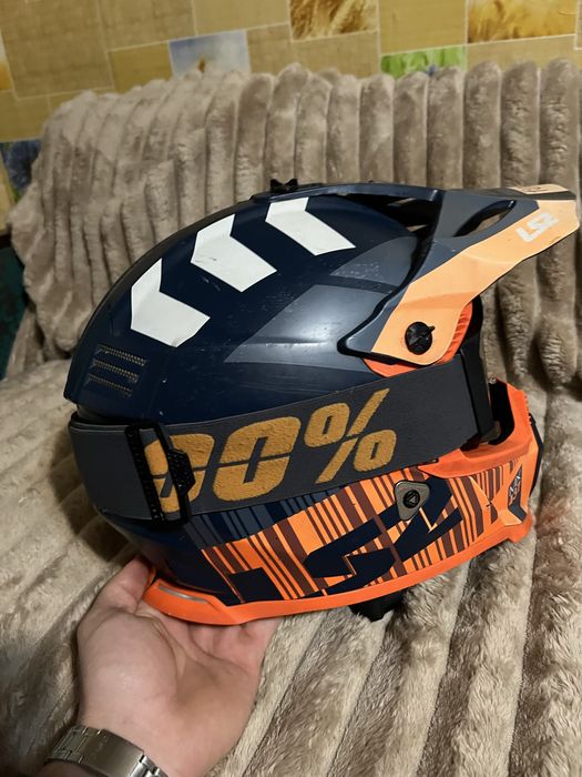 Продам мото шолом ес2