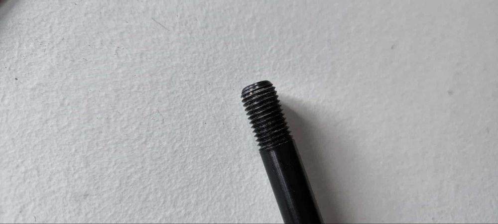 Sztywna oś tylna do roweru Thule