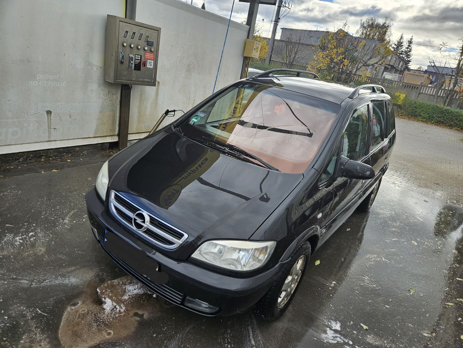 Opel Zafira 1.8 z LPG 7 osobowy