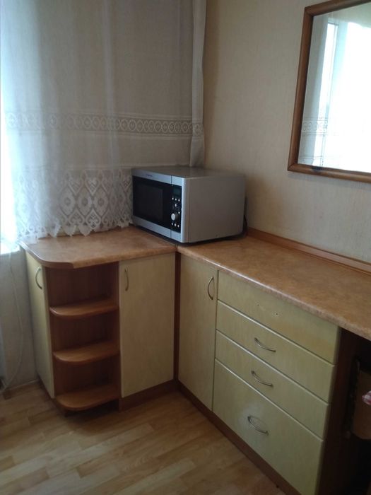 Пропоную  3-х. кімнатну квартиру в центрі, на  Галицькій  площі