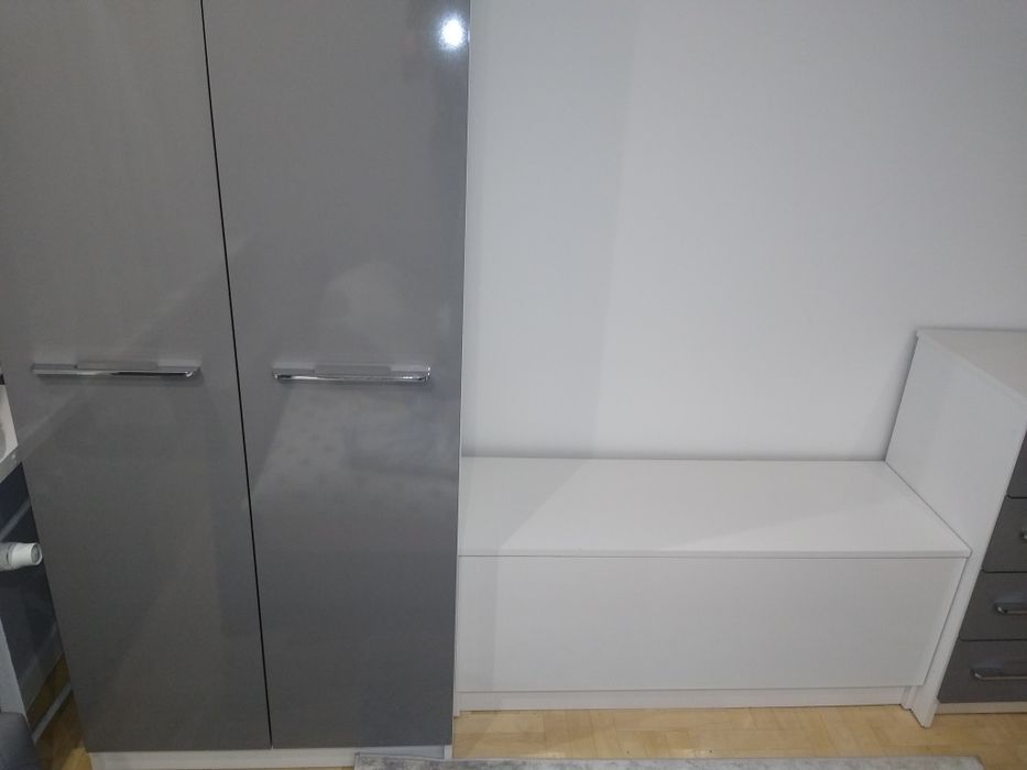 Stylowe Meble - szafa  2 komody