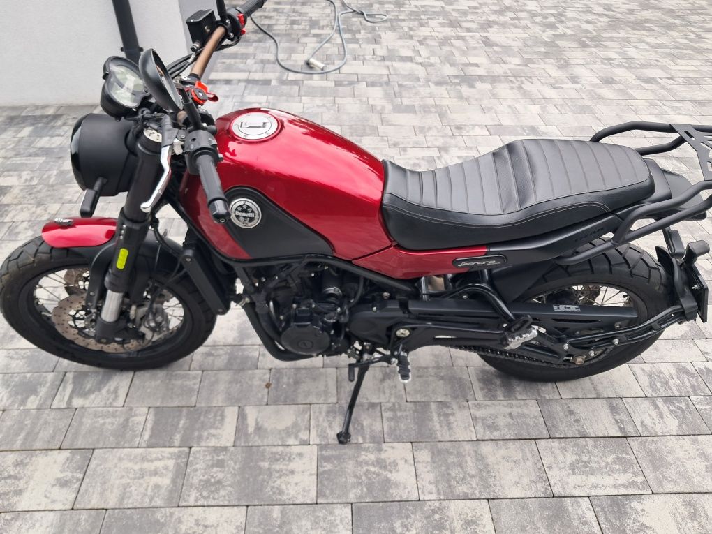 Motocykl Benelli Leoncino 500