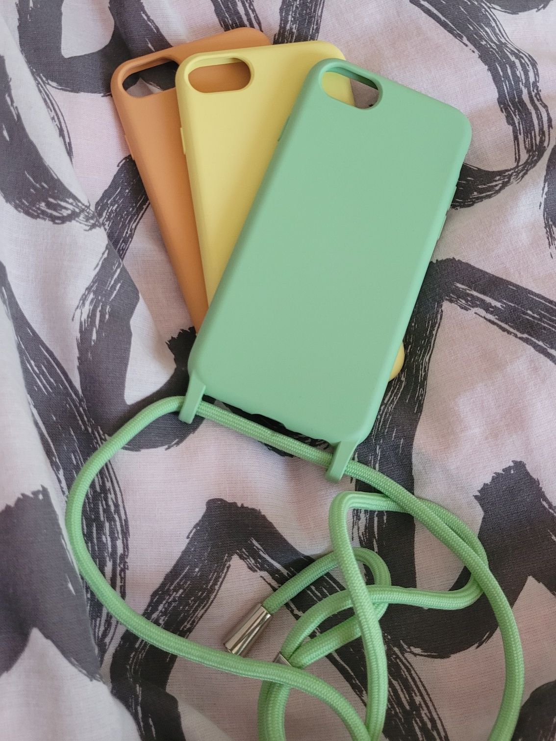 Zestaw 3 etui na iphone 6/6s/7/8/SE 2020/SE 2022