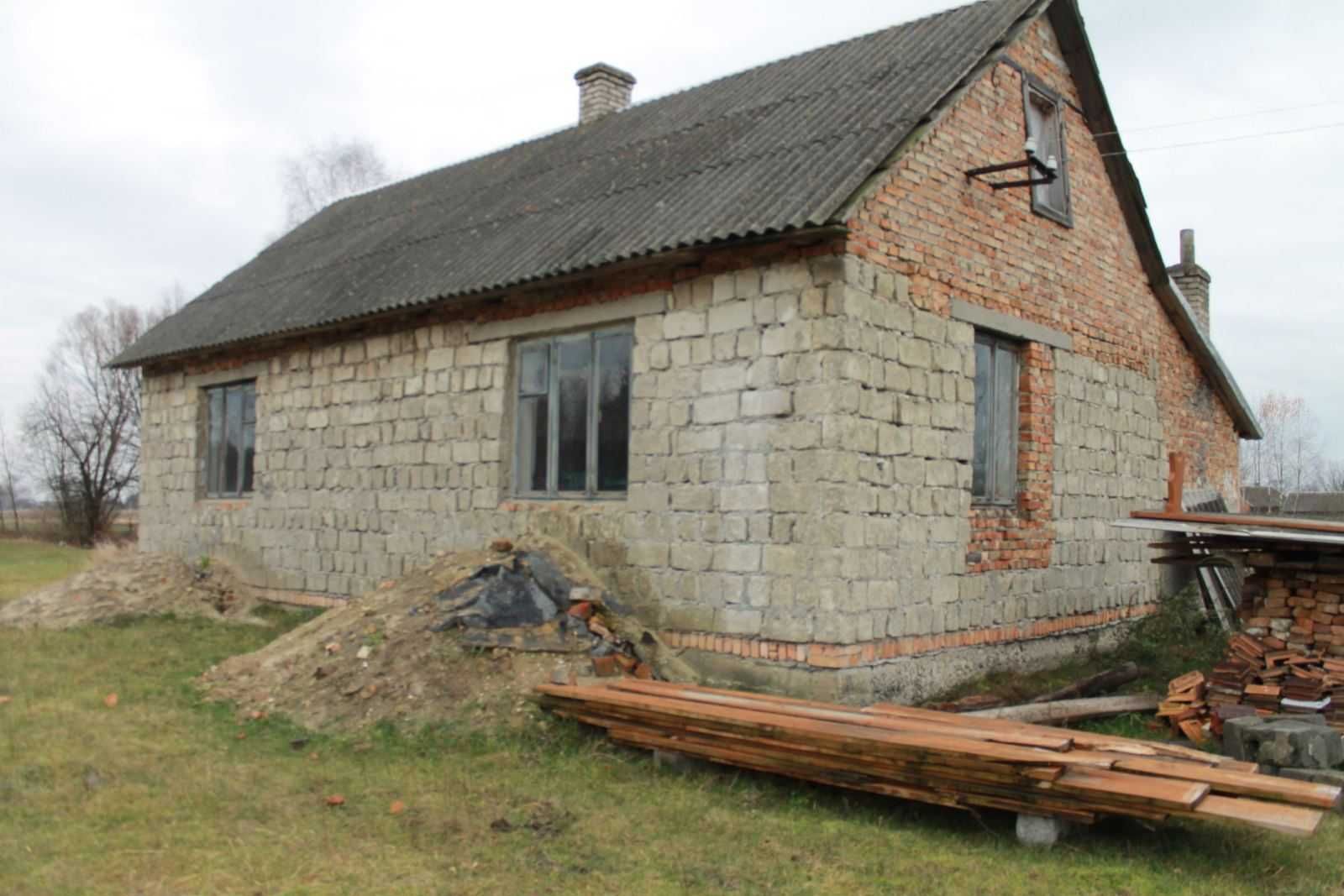 Будинок та дві земельні ділянки, с. Заболото