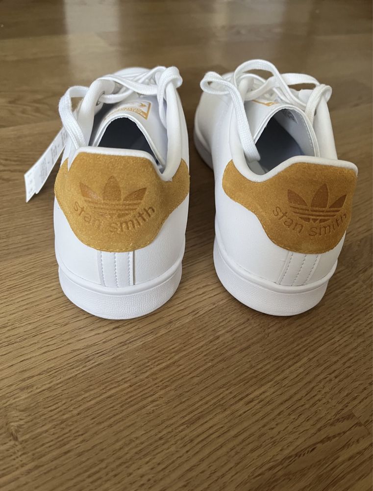 Кросівки Adidas 42 розмір