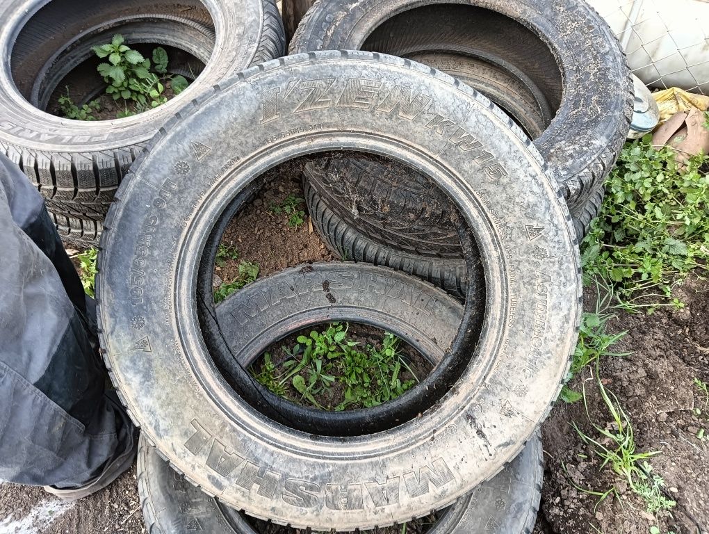 Vendo pneus seminovos 195/65 R15