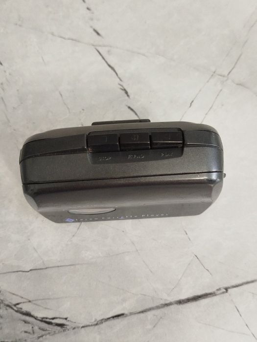 Касетний плеєр в хорошому стані, робочий