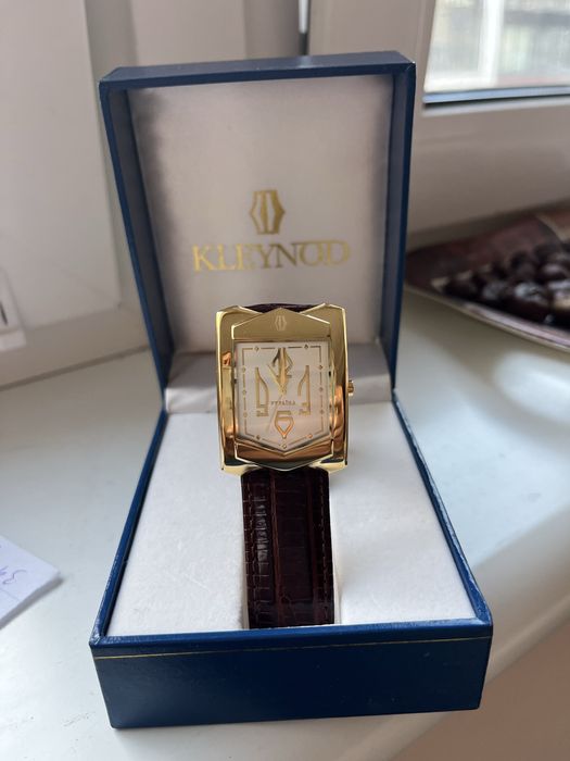 Продам годинник кварцевий новий  Kleynod K20-603