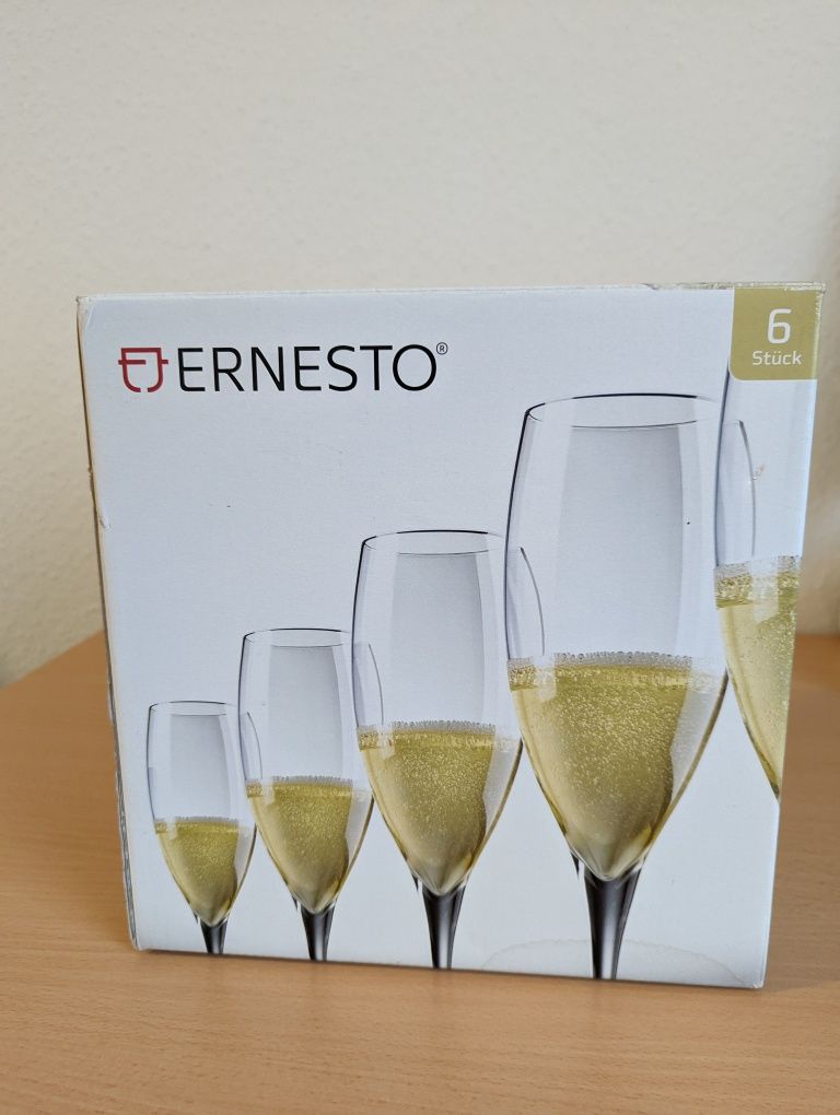 Бокалы для шампанского Ernesto
