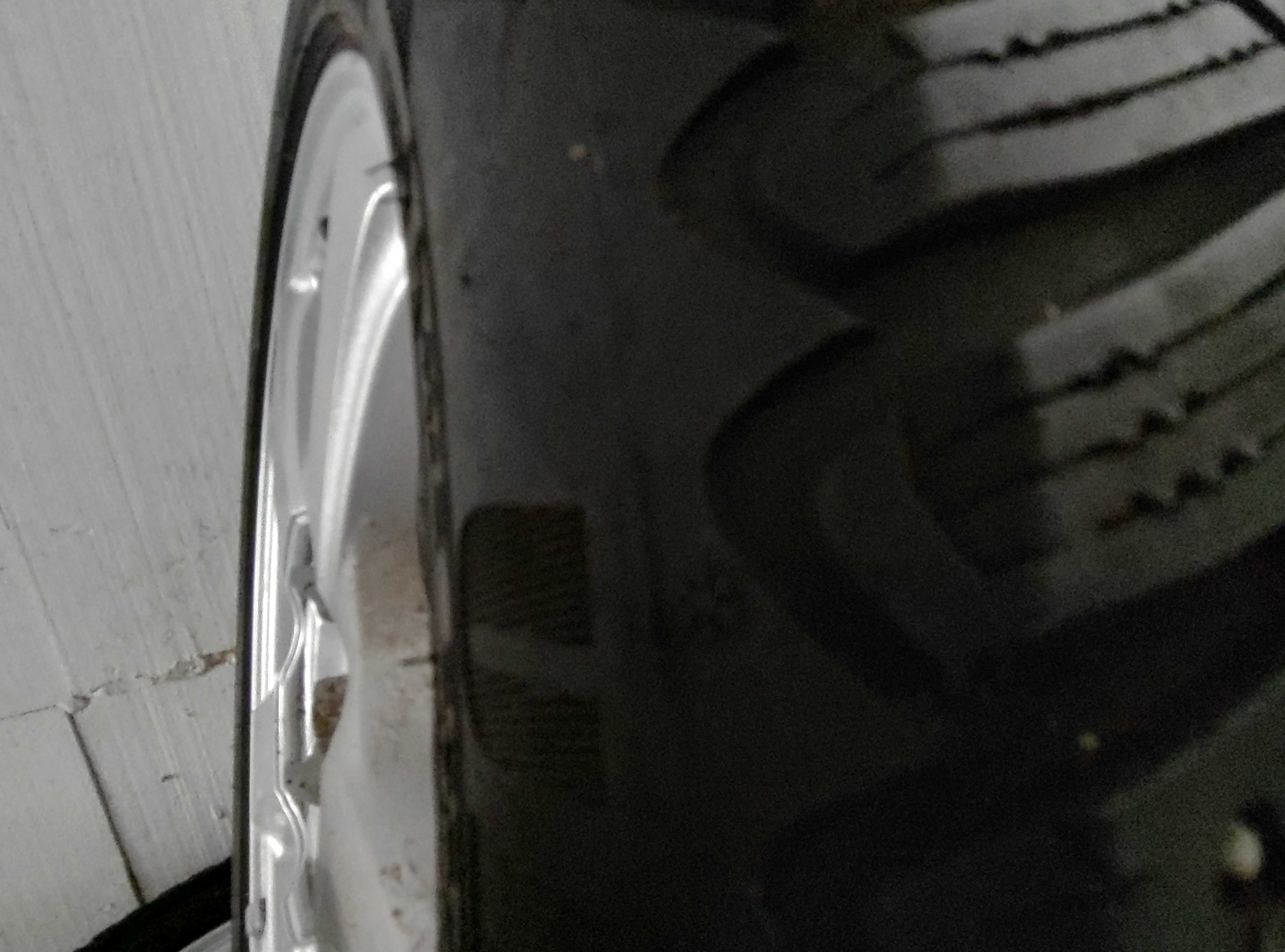 Felgi aluminiowe 16 -tki  uniwersalne ,kilka rozstawów śrób