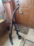 Rower trekkingowy nogi ręce.