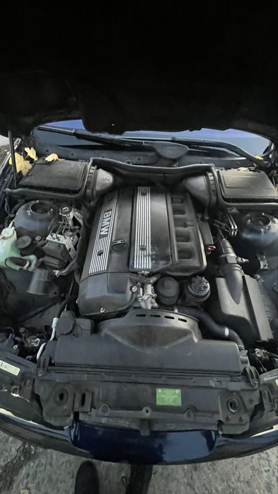 Продам BMW e39 2000 год