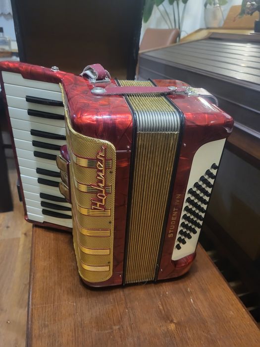Hohner Student 40