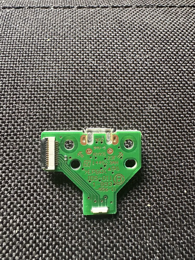 Nowe wejscie usb do pada ps4