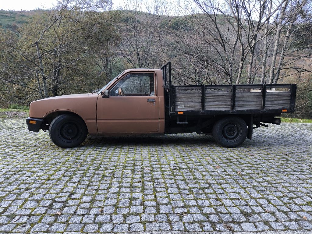 Bedford  KDB 25 Isuzo