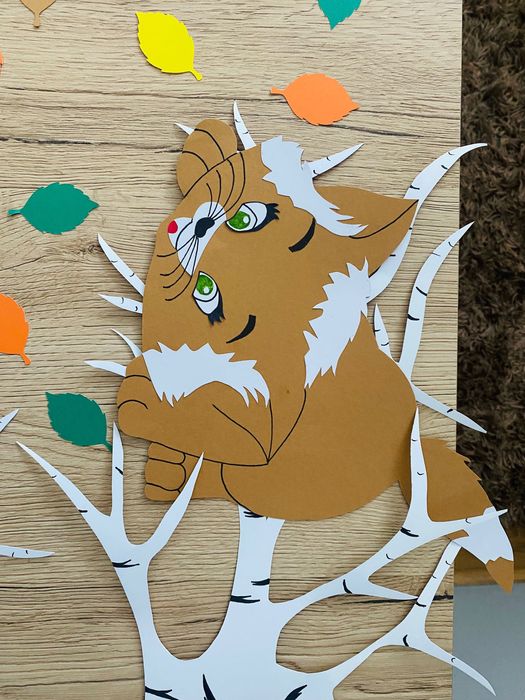 Dekoracja przedszkole szkoła kotki jesień ogród taczka