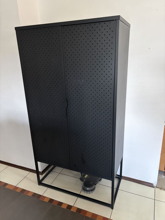Szafka metalowa. Komoda