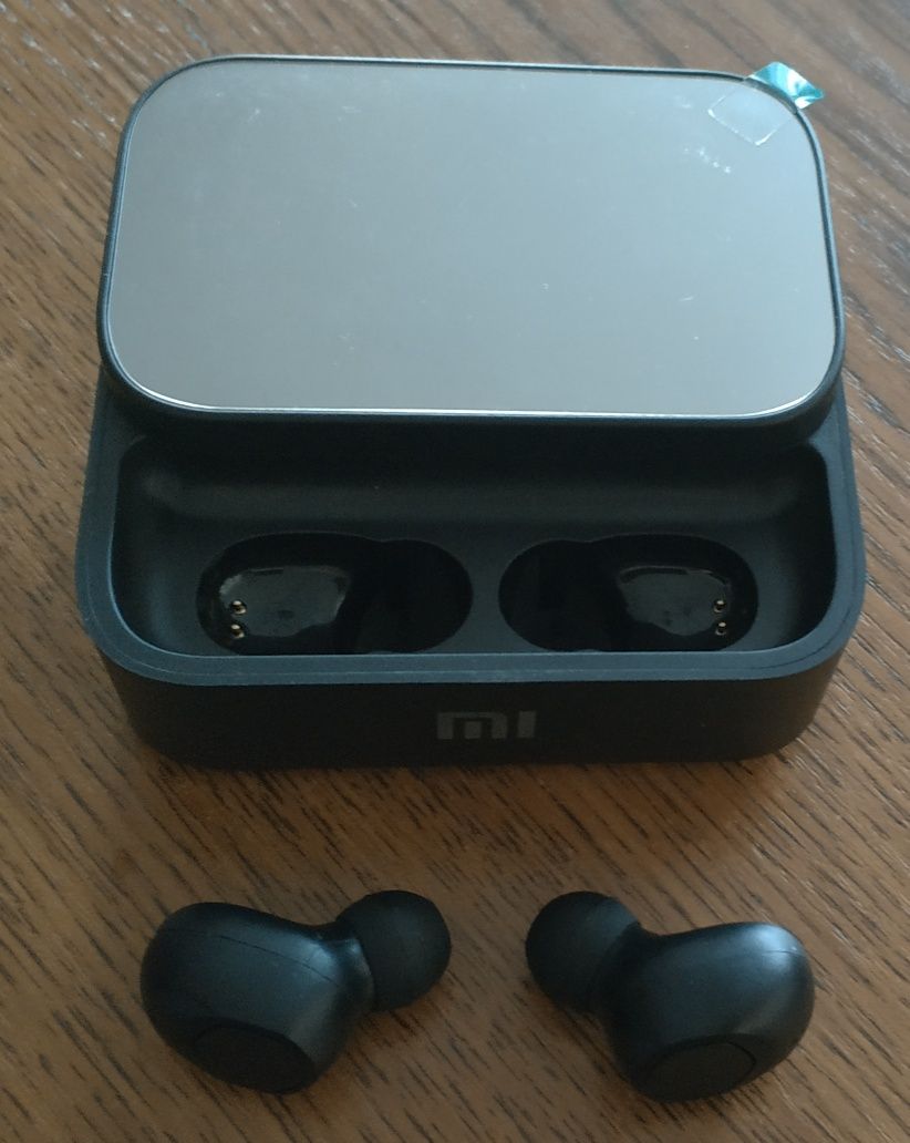 [2szt.] Słuchawki bezprzewodowe bluetooth BT douszne i naruszone.