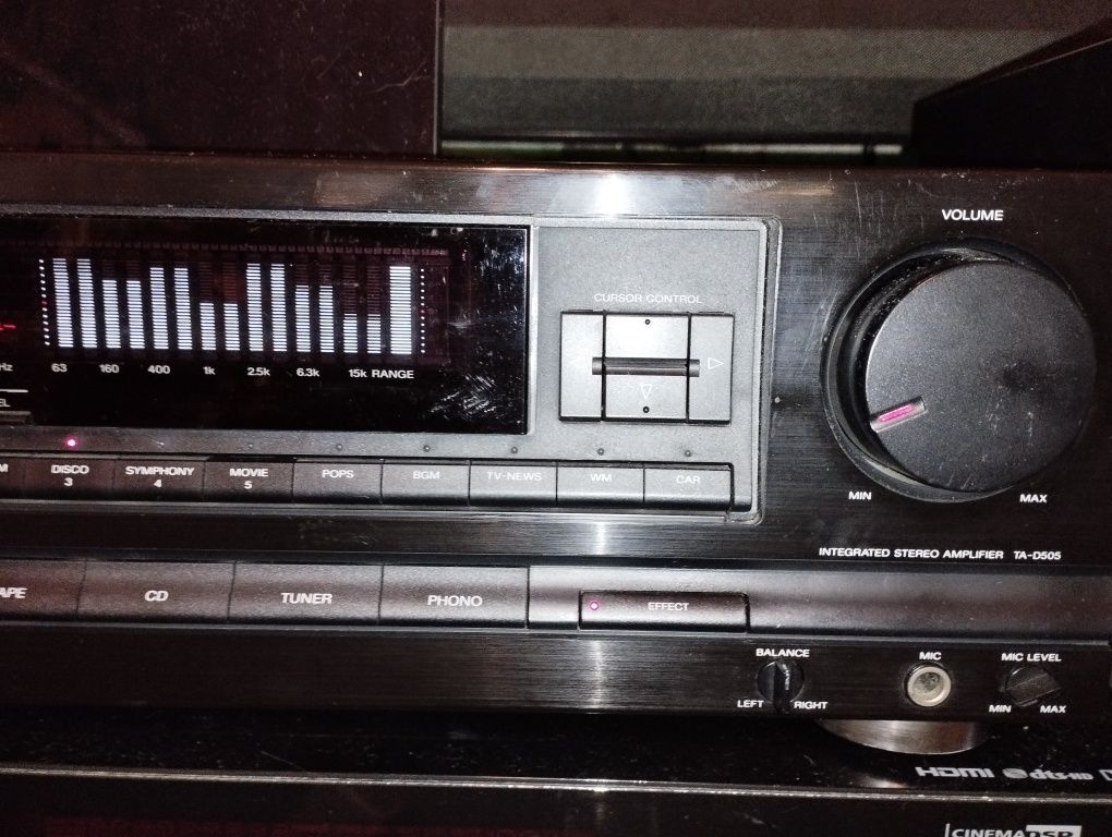 Wzmacniacz Sony TA D505. W stanie nie idealnym.