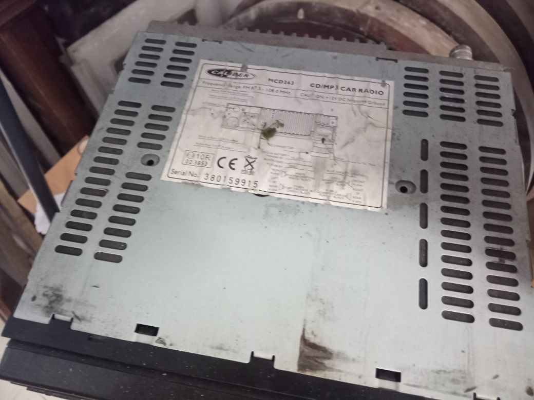 Auto Radio Caliber MCD263