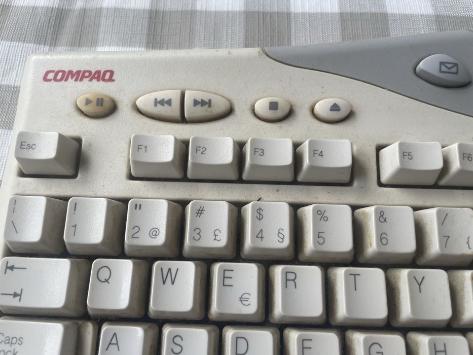 Teclado Compaq Vintage