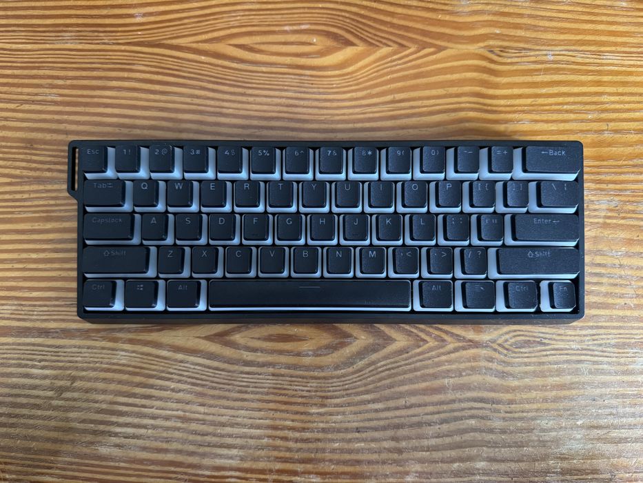 Teclado mecânico gaming AULA 60% PRO