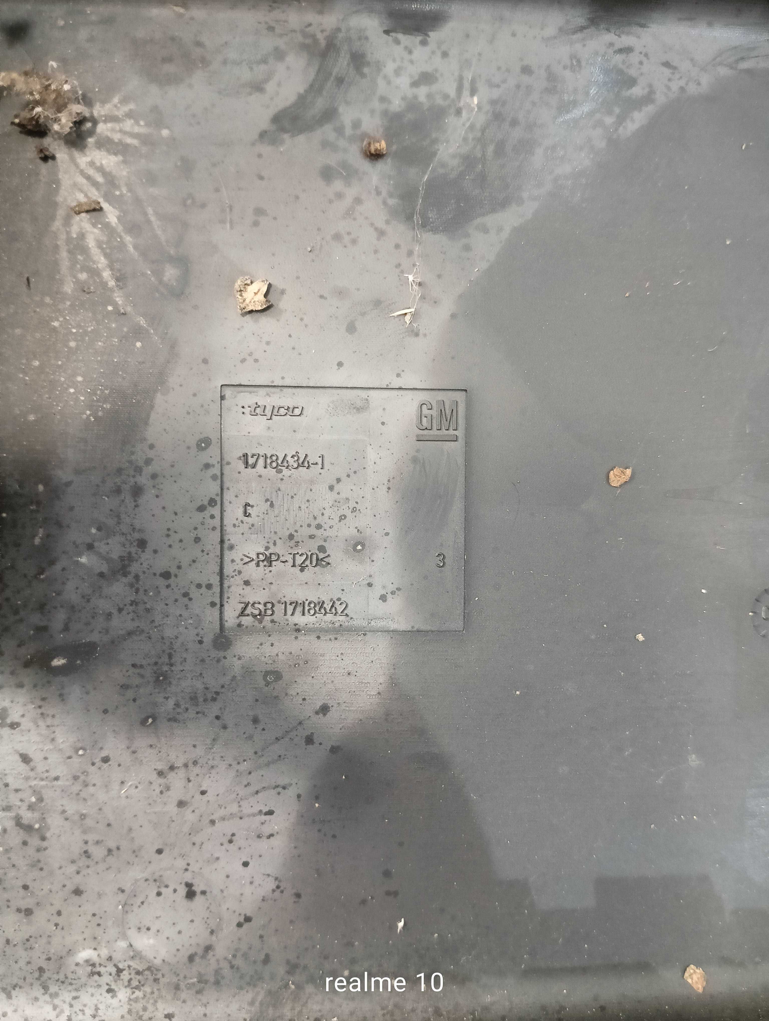 Skrzynka bezpieczników klema Opel Corsa D
