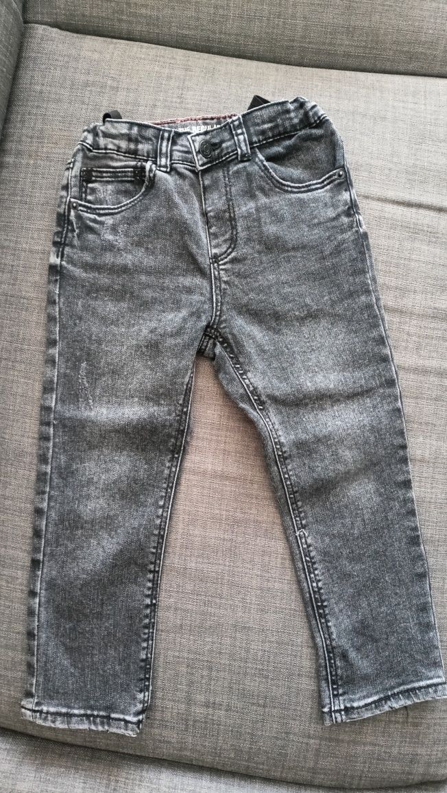 Spodnie Zara 104.