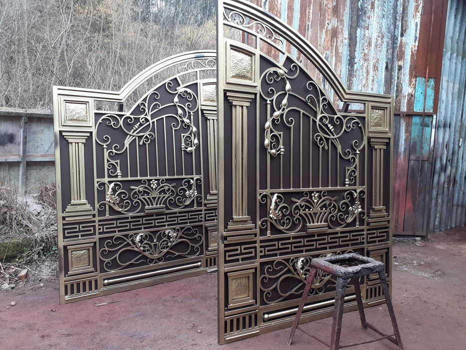ковані ворота художня ковка вироби балкони перила оренда екскаватора