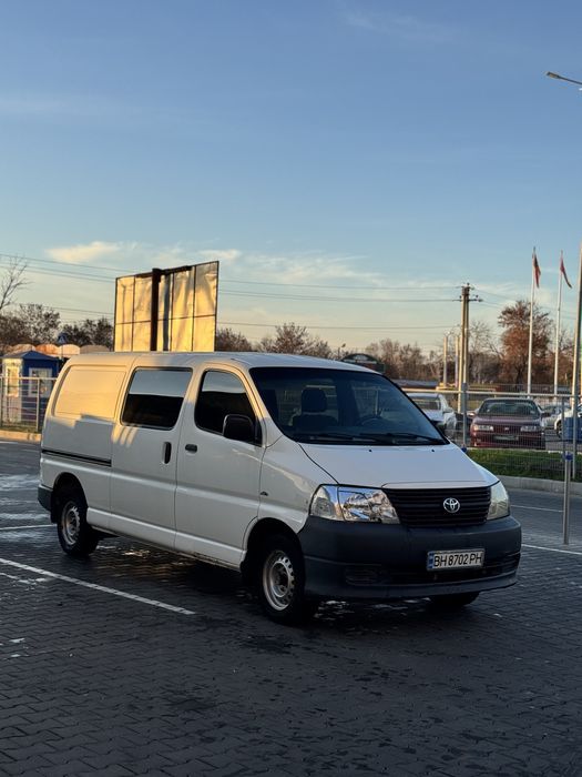 Toyota hi ace 2007
