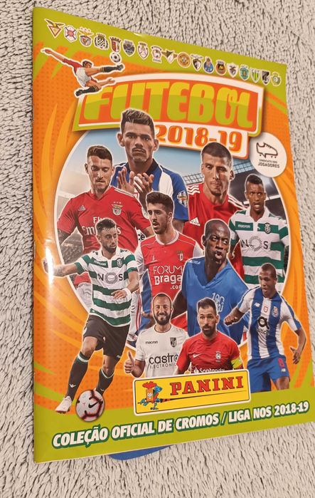 Caderneta Oficial Cromos Futebol  - Liga 2018/2019 - Nova c/ 4 cromos