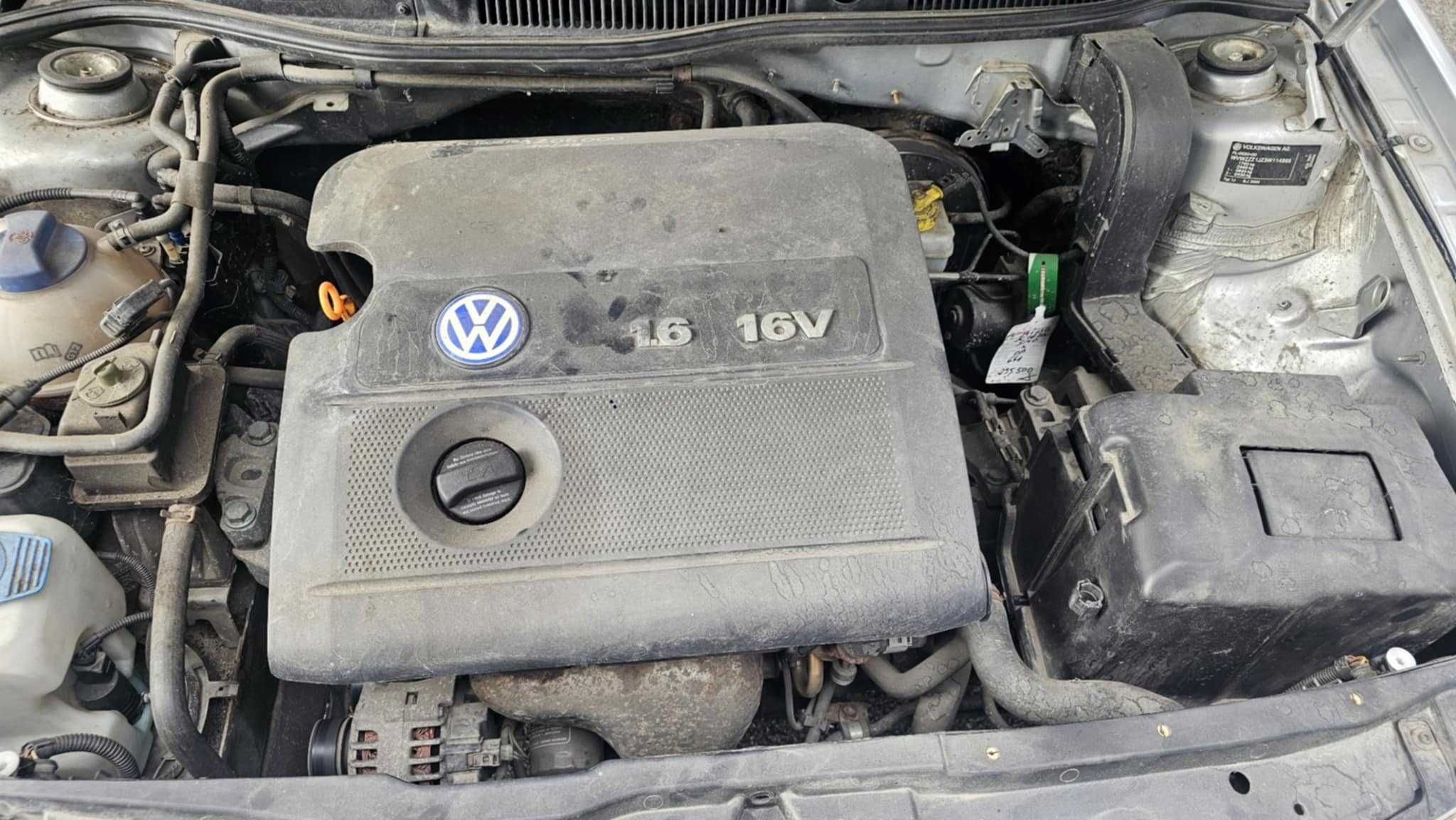 VOLKSWAGEN BORA 1.6 16V  - 2002 - Zadbana bez rdzy !