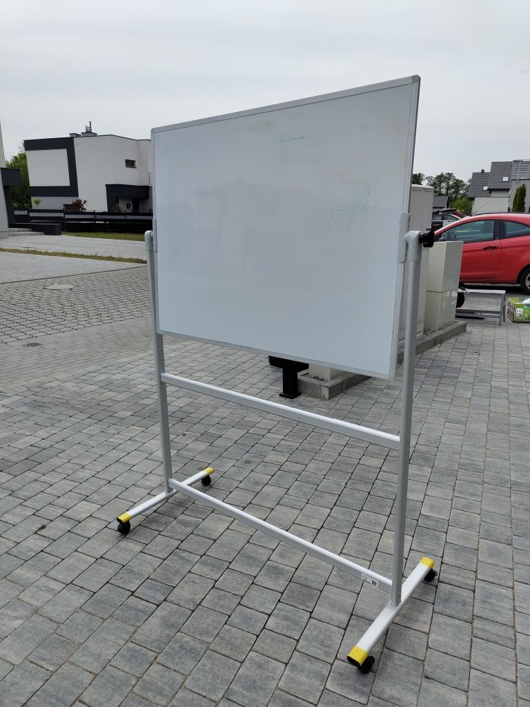 Tablica magnetyczna  whiteboard do pisania 120 x 90 ścieralna