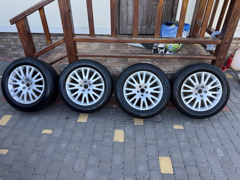 235/55 R17  103HXL.  Nokian диски з резиною Audi, VW Tiguan