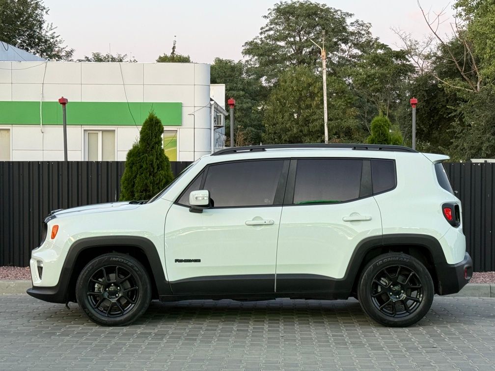 Jeep Renegade  2020 рік