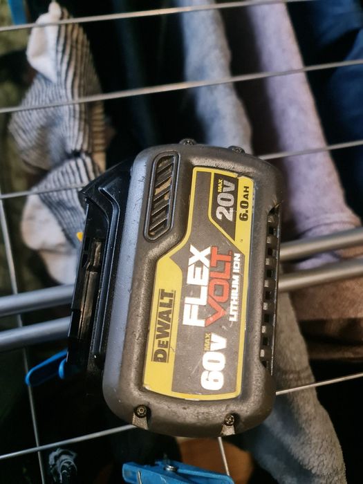 Продам акумулятор DeWalt flex volt 6ah