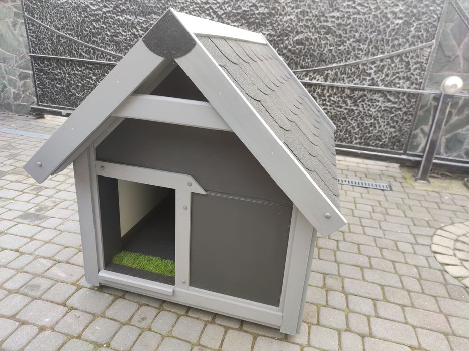 Solidna buda dla dużego psa XXL