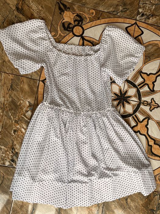 Чудове плаття сукня біла s-m